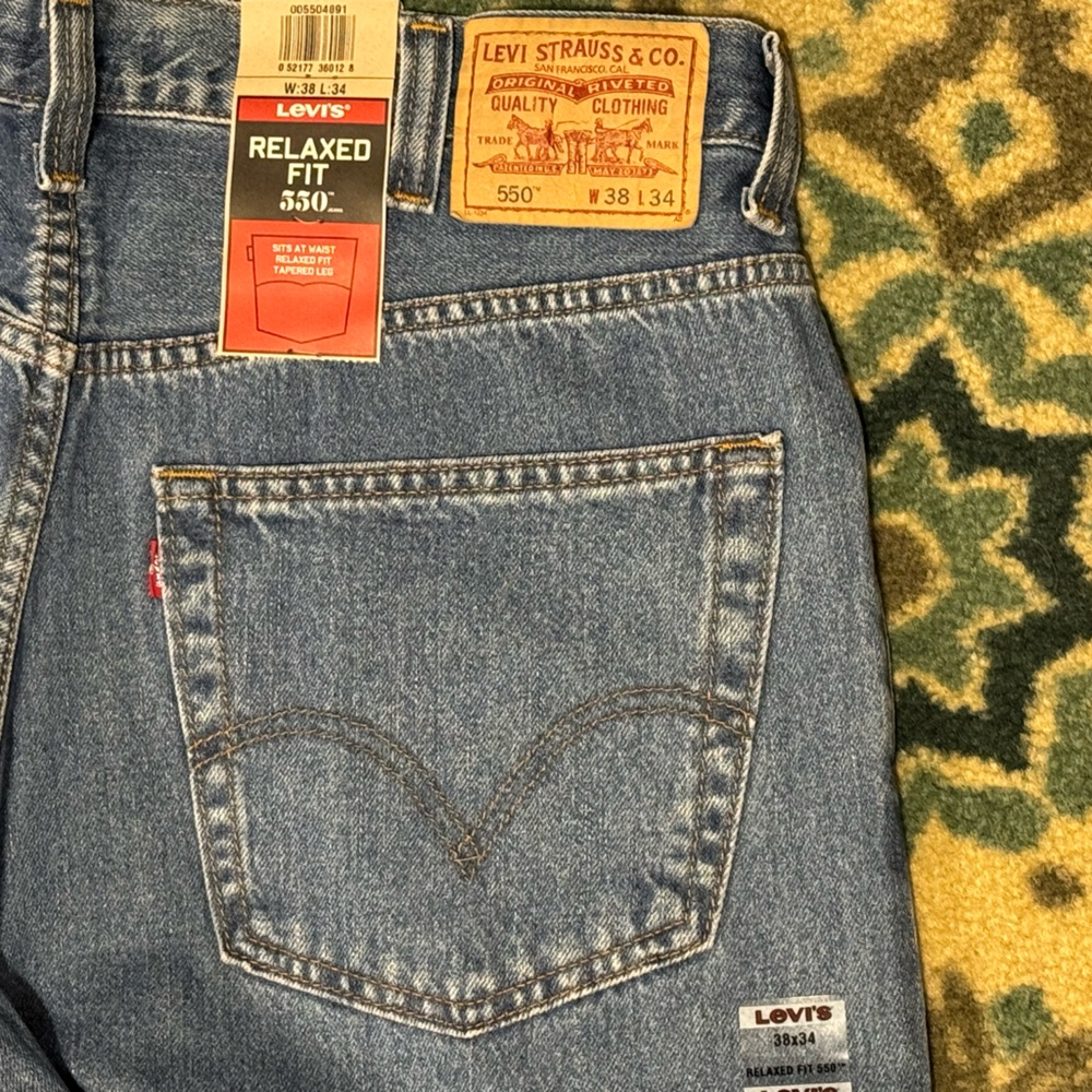 New Men’s Levi’s 550 Relaxed Fit Tapered Leg Cotton Stone Wash Jeans 38 x 34